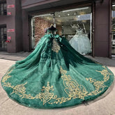 Exquisite Emerald Green Quinceanera Dress Off-Shoulder Gold Lace Ball Gown with Beaded Ruffles & Tulle Skirt for Sweet 16 or Princess Birthday